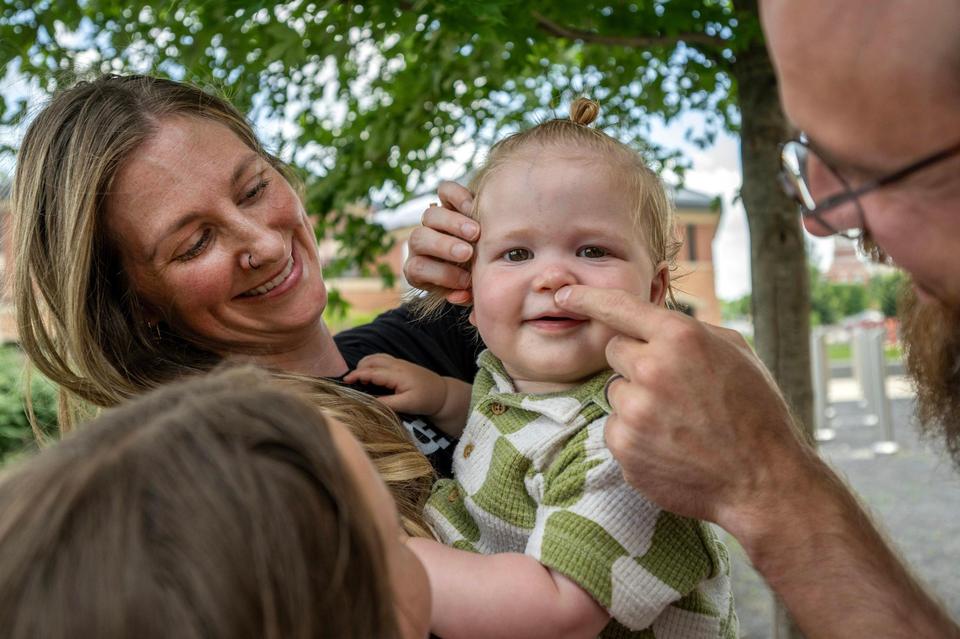 Sarah Goble holding her son, Finn